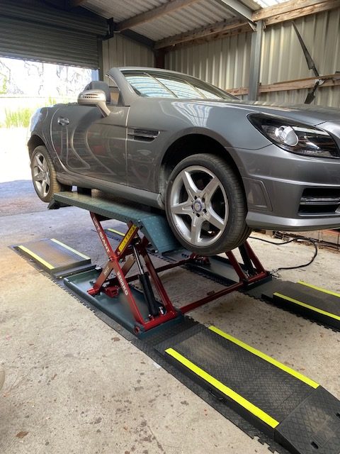 LGX35 Mid Rise Mobile Car Scissor Lift (3500kg)